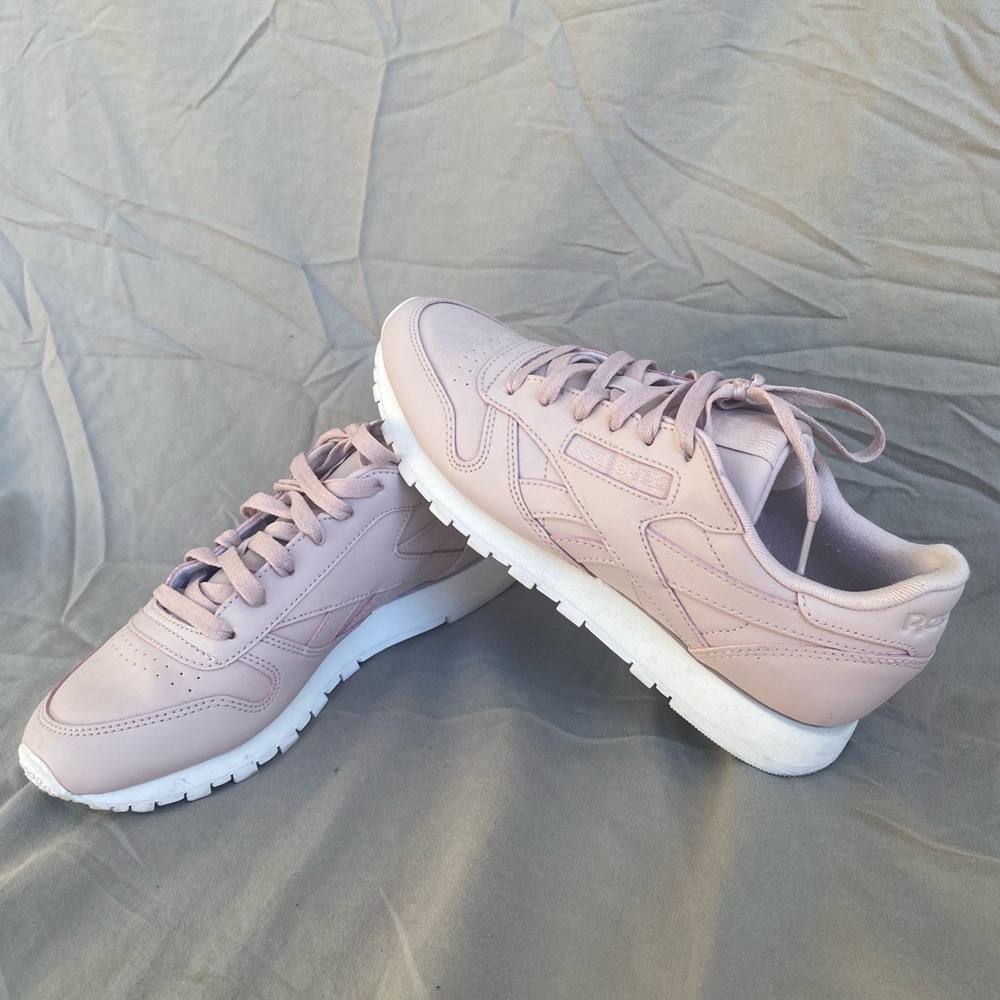 Women’s Reebok Sneakers, Blush, Size 8.5